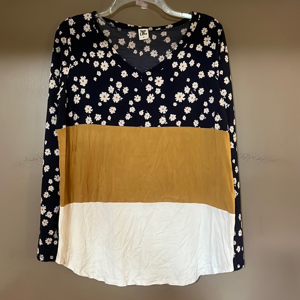 Sew in love top size medium